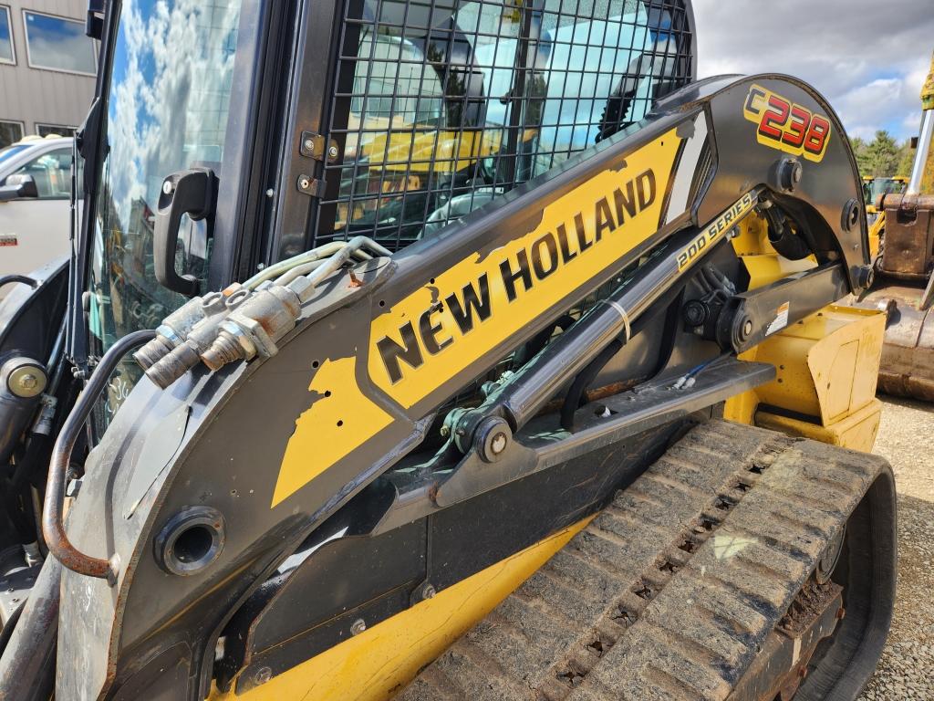 2016 New Holland C238 Skid Steer