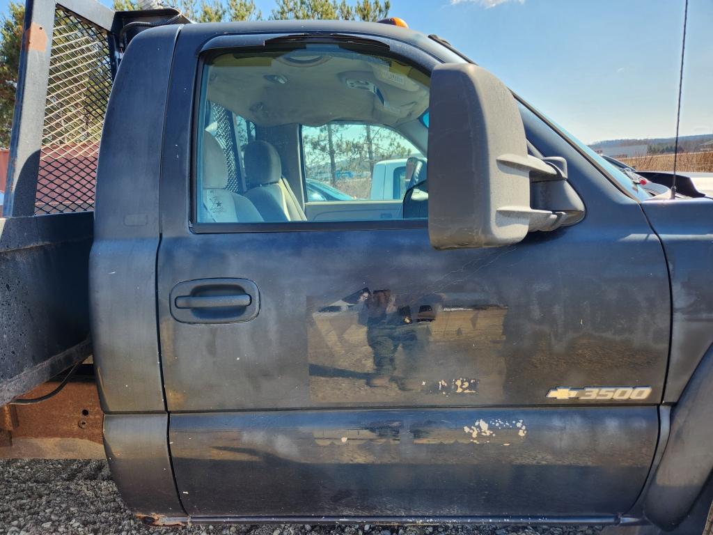 2005 Chevrolet 3500 Dump Box