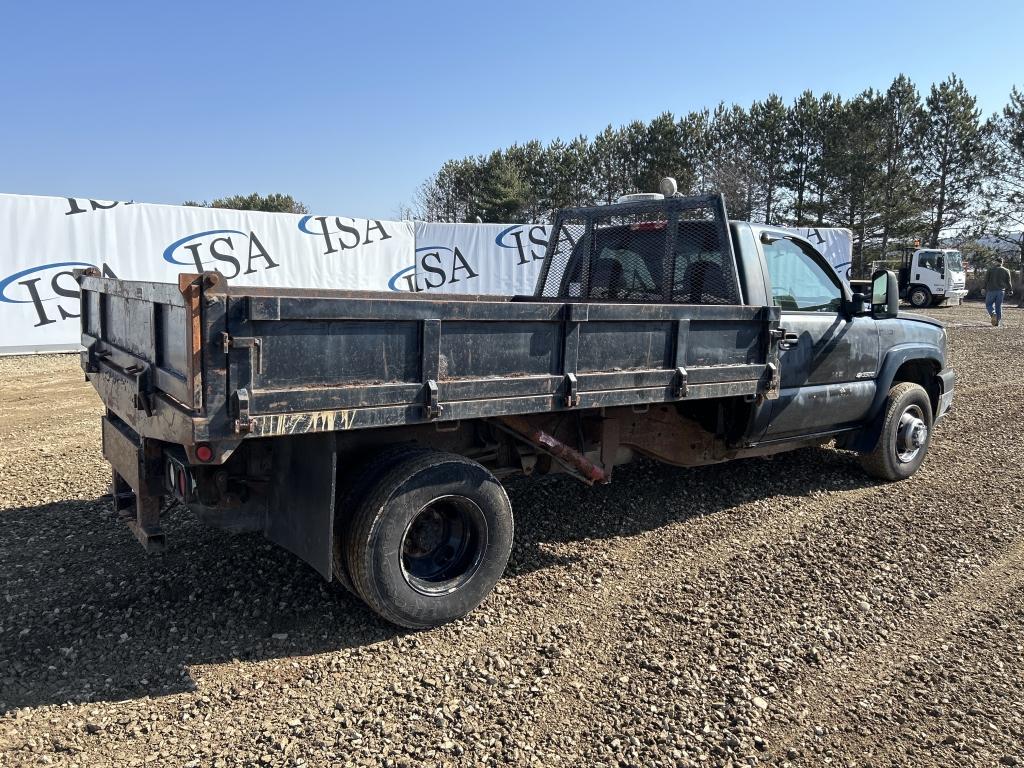 2005 Chevrolet 3500 Dump Box