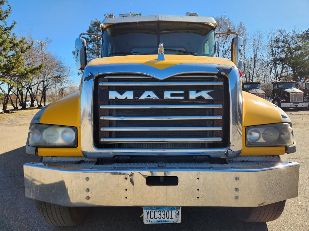 2011 Mack Gu713 Quad Axle Dump Truck