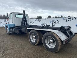 1990 White Gmc Wg64 Cab And Chassis Hook Truck