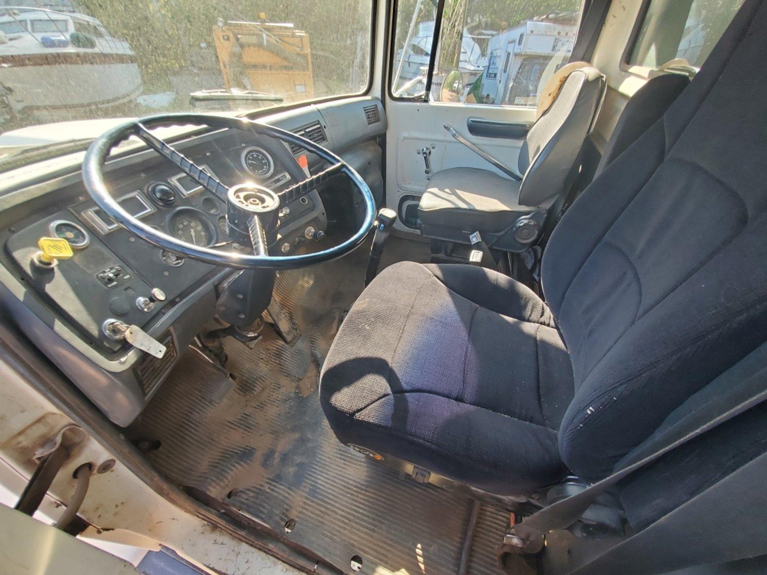1993 Ford L8000 Dump Truck