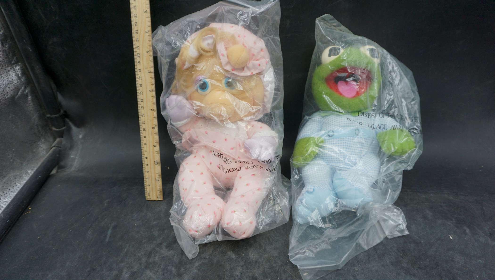 Stuffed Animals - Kermit The Frog & Miss Piggy