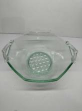 Vintage Green Depression Glass Bowl Cane Pattern Buttom With Elegant Handles - Uv Reactive