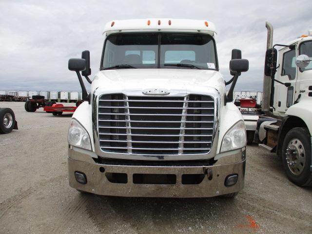 2012 FREIGHTLINER Cascadia CA12564ST Conventional
