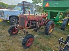 Farmall Cub Tractor (RUNS)