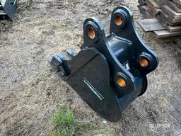 Unused LandHero BKT-31-C30512HD 12in Mini Excavator Bucket [YARD 2]