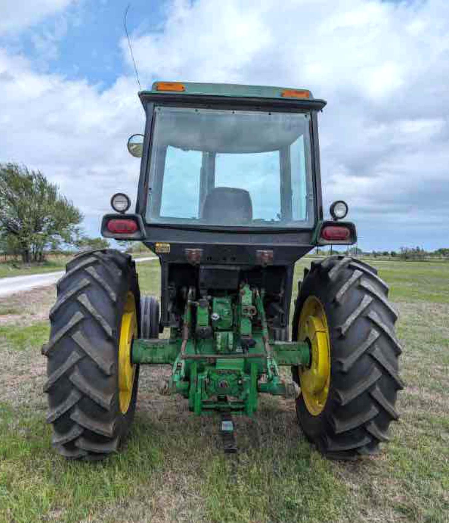 John Deere 4450 Tractor - 3504 hours - Runs - Super Clean