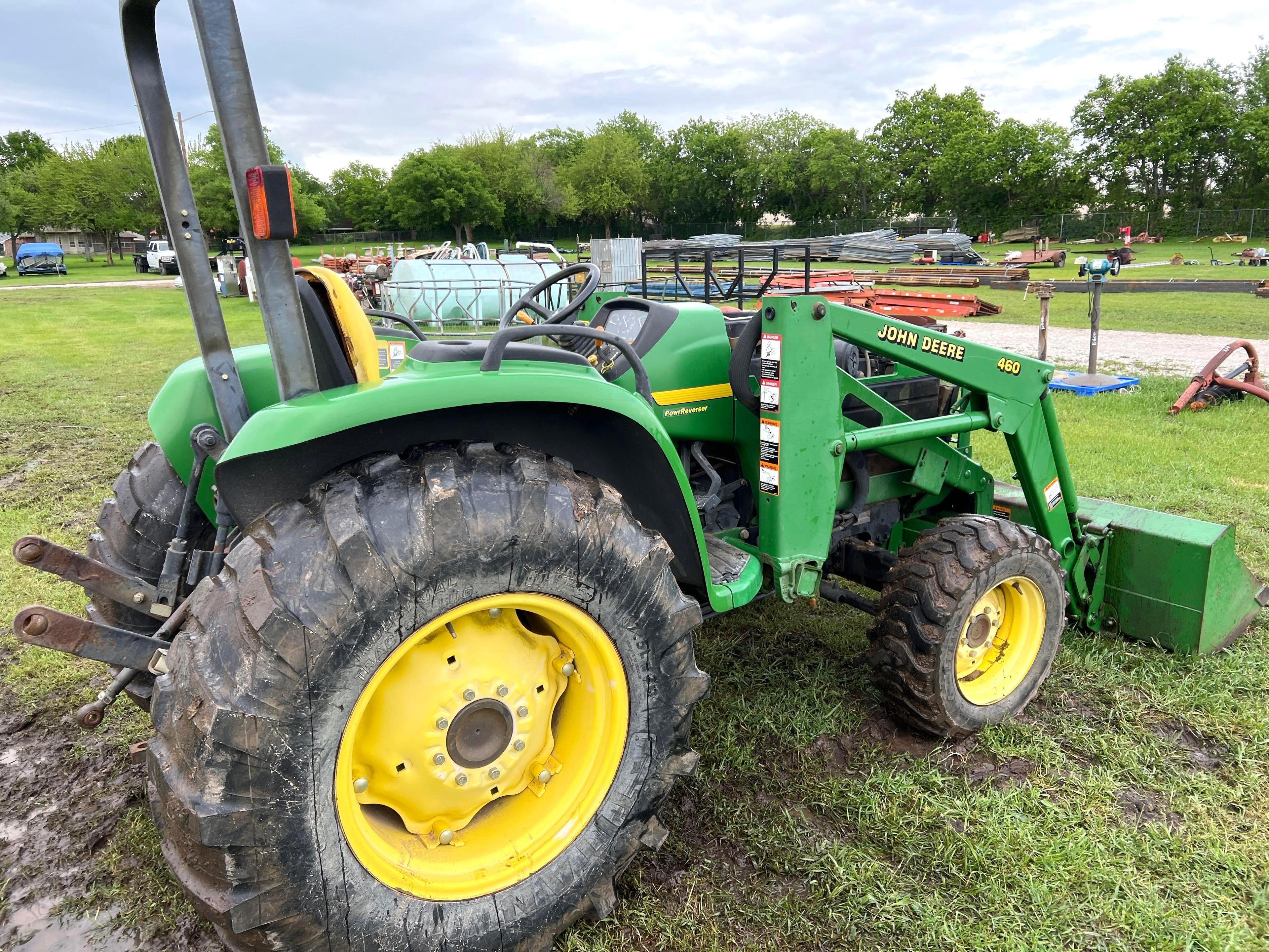 John Deere 4500 Tractor with 460 Front Loader - 813 hours - 4x4 - Missing the hood