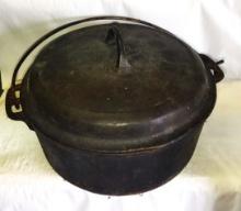 VINTAGE CAST IRON DUTCH OVEN - PICK UP ONLY