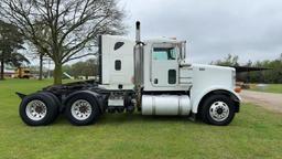 Peterbilt 378 Day Cab 2005