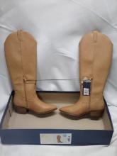 Universal Thread 7.5 Memory Foam Summer Boots. Light Brown.