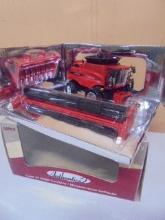 Ertl 1:64 Scale Die Cast Case IH 6088 Combine w/ Both Heads