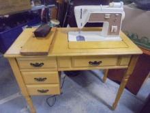 Singer Zig-Zag Model 758 Sewing Machine in Cabinet