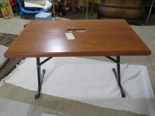 Sewing table