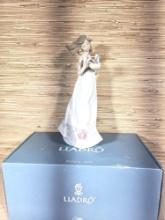 Lladro Butterfly Treasures Porcelain Figurine in Box