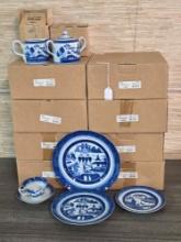 Service for 8 Mottahedeh Blue Canton China Dinnerware