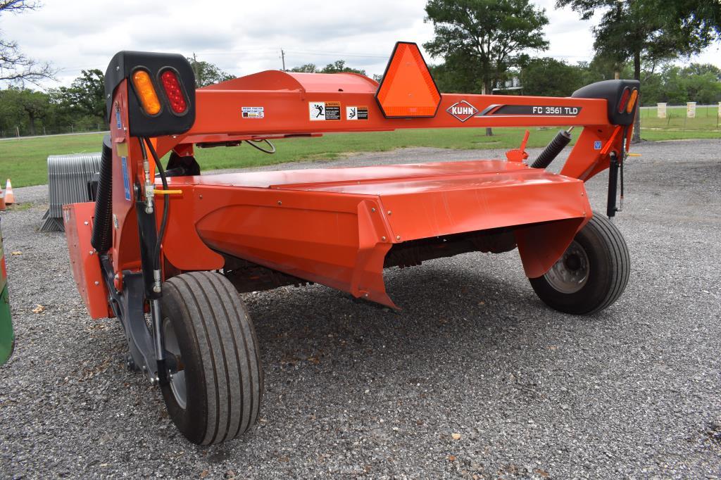 KUHN FC3561 TLD DISC CUTTER (LIKE NEW) (HAS ONLY CUT 150 ACRES) (GIVE MANUAL TO CUSTOMER)