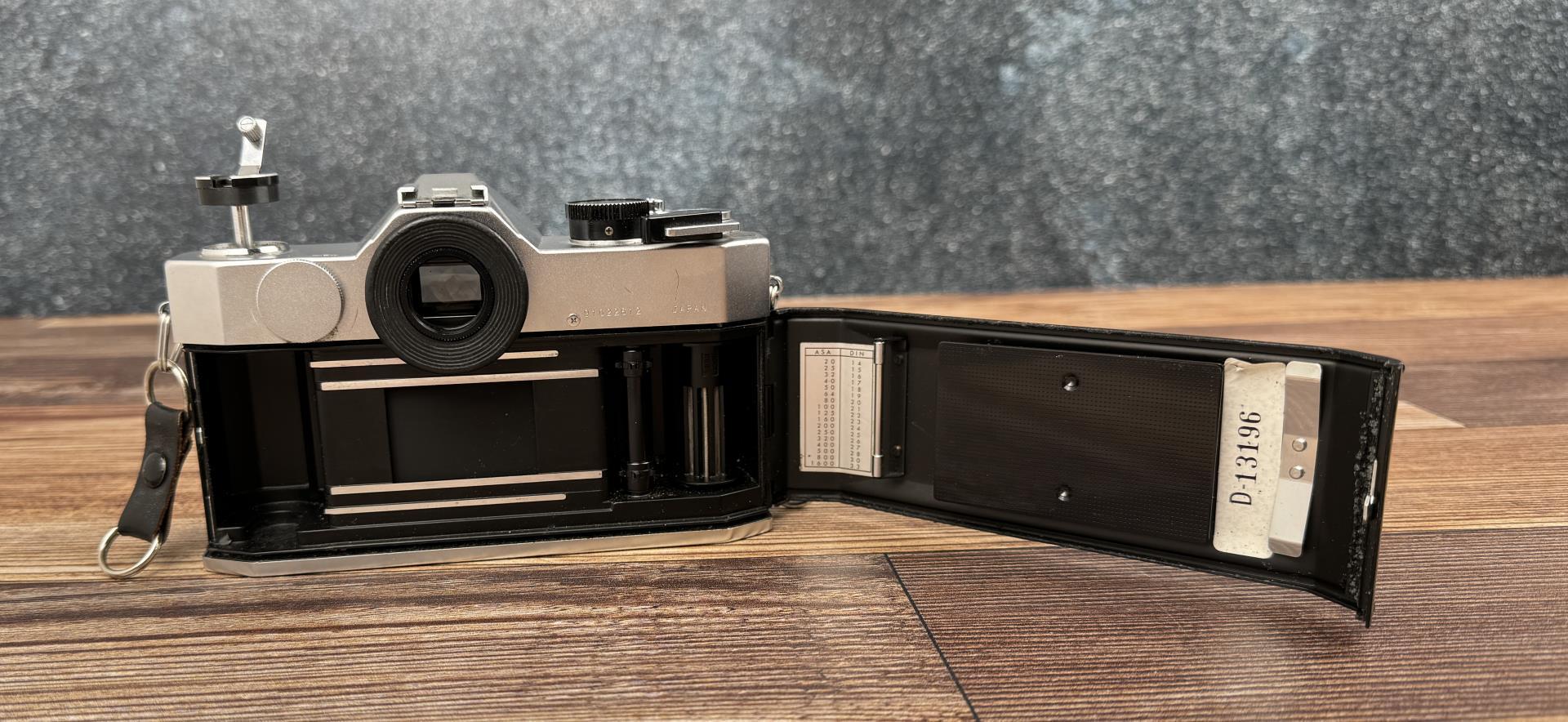 Yashica TL-E 35mm SLR Film Camera