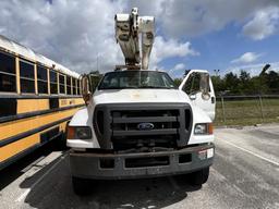 2006 Ford F-750 Super Duty Cab & Chassis Bucket Truck