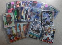 LARGE MLB NFL NBA NHL SPORTS CARD COLLECTION WITH STARS AND MORE AUTOGRAPH