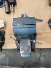 6? Bench Swivel Table Vise