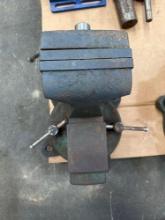 6? Bench Swivel Table Vise