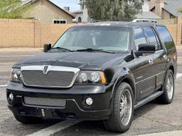 2004 Lincoln Navigator Luxury 4 Door SUV