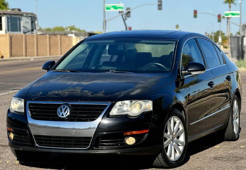 2010 Volkswagen Passat Komfort 4 Door Sedan