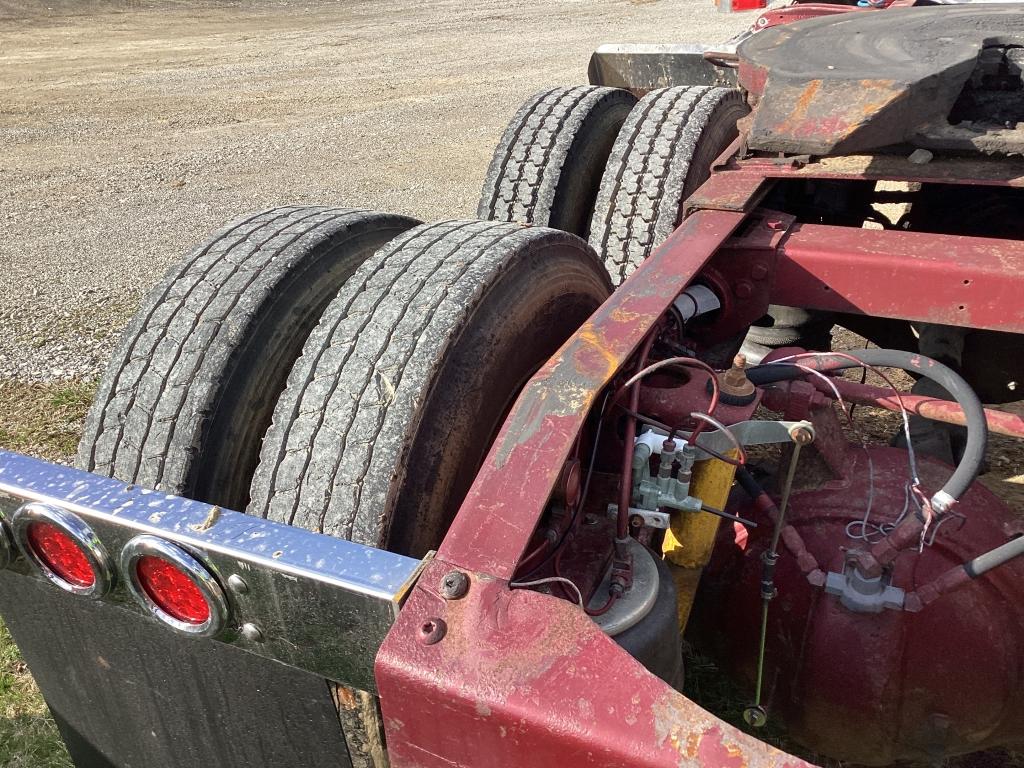 1990 PETERBILT 379 EXT HOOD SLEEPER TRACTOR