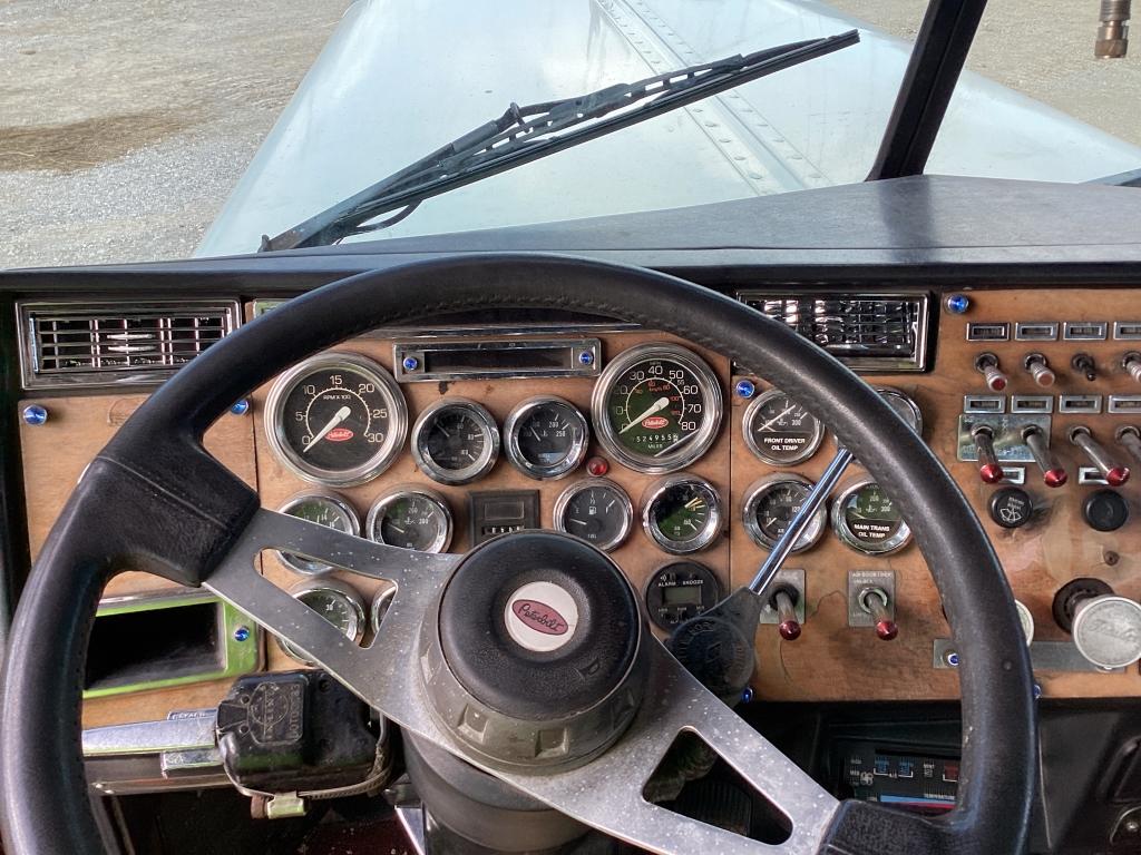 1990 PETERBILT 379 EXT HOOD SLEEPER TRACTOR