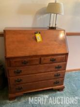 Ethan Allen drop front 5 drawer desk and table lamp