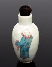Antique Chinese Painted Porcelain Snuff Bottle