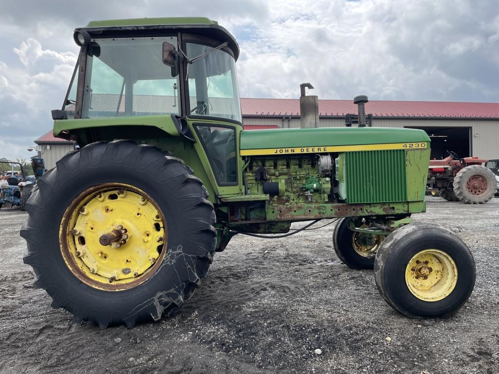 John Deere 4230 Tractor