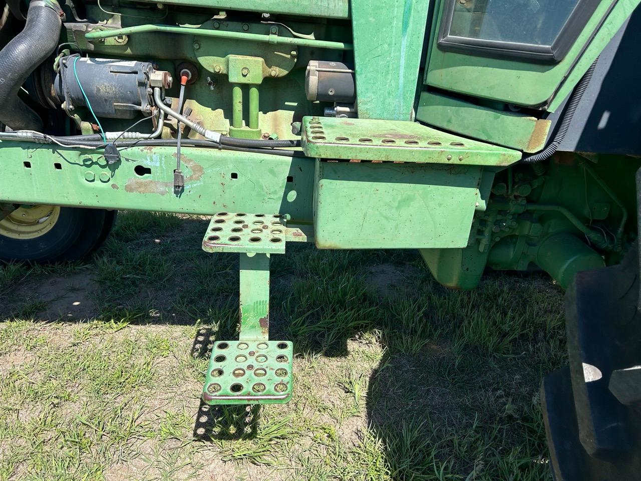 1980 John Deere  4240