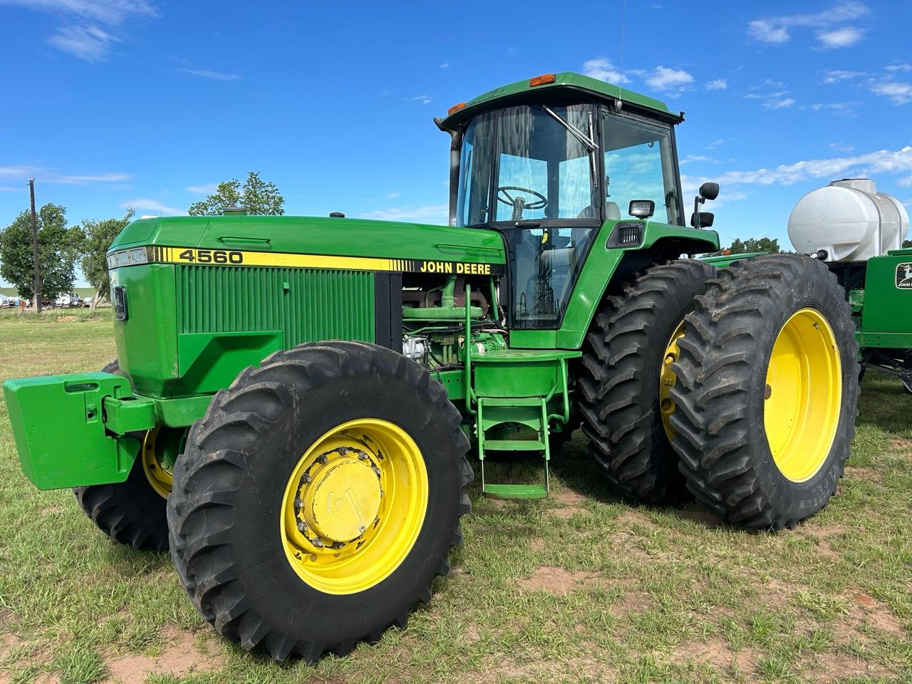 1992 John Deere 4560