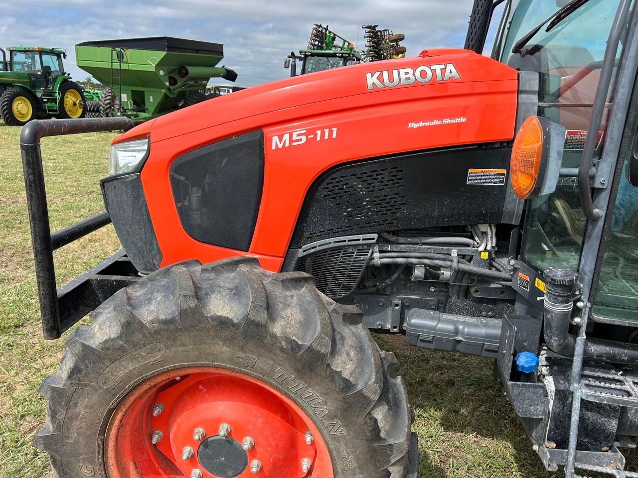 Kubota M5-111D