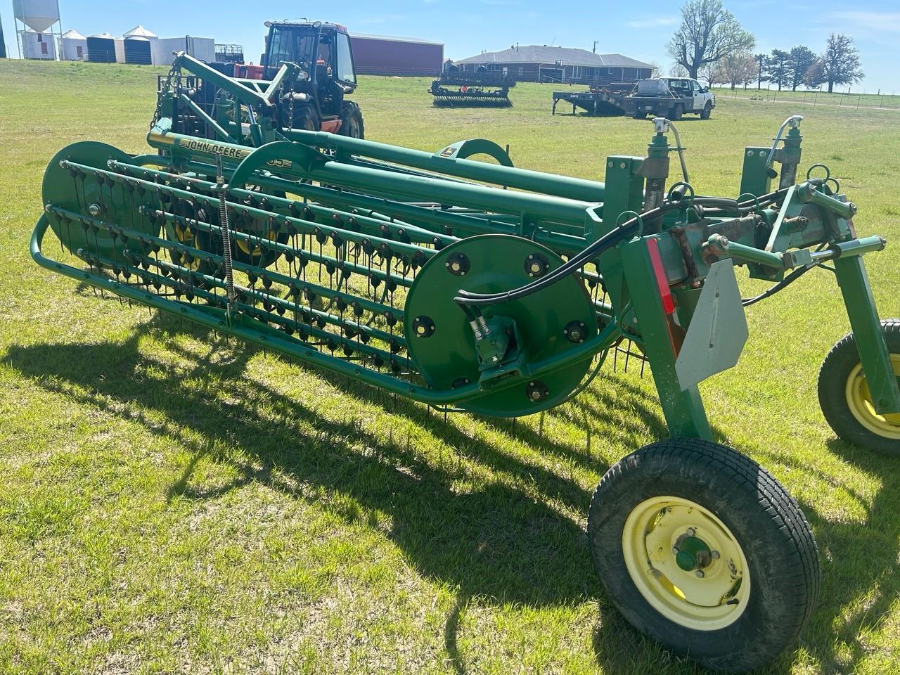 John Deere 705