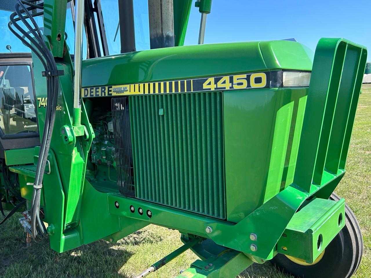 1988 John Deere 4450