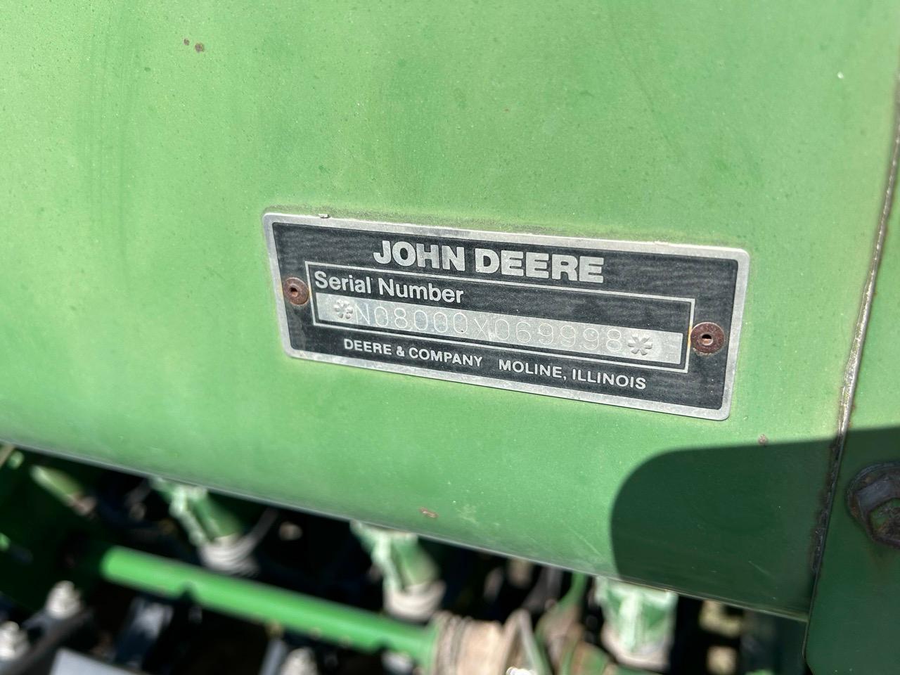 John Deere 8300
