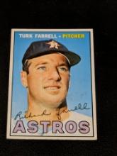 1967 Topps Baseball Card #190 Turk Farrell