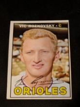 1967 Topps #163 Vic Roznovsky Baltimore Orioles Vintage Baseball Card