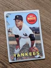 Vintage Roy White 1969 Topps Baseball Card #25 ~New York Yankees MLB