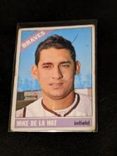 1966 Topps Atlanta Braves Baseball Card #346 Mike de la Hoz