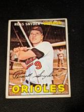 1967 Topps Baltimore Orioles Baseball Card #405 Russ Snyder