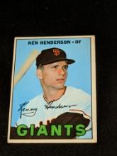 1967 Topps San Francisco Giants Baseball Card #383 Ken Henderson