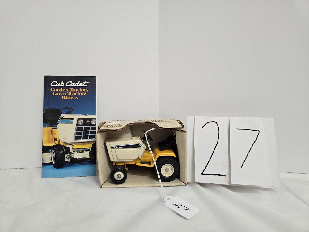 Ertl Cub Cadet 1/16th scale Lawn and garden in box with pamflet stock number 499