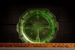 Large Uranium Cameo Glass Sectioned Plate