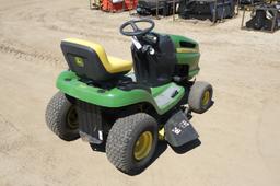 John Deere LA115 riding lawn mower