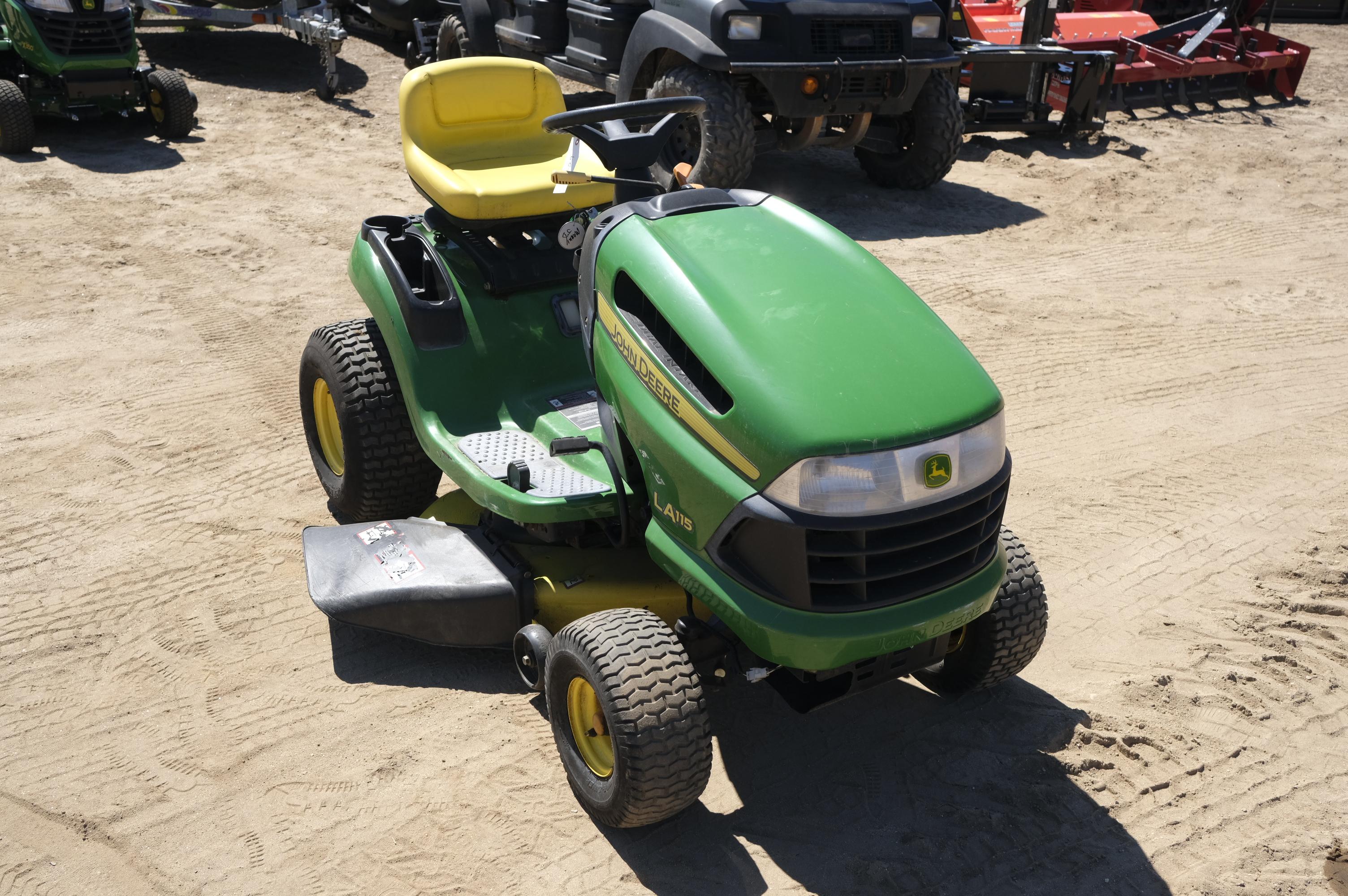 John Deere LA115 riding lawn mower